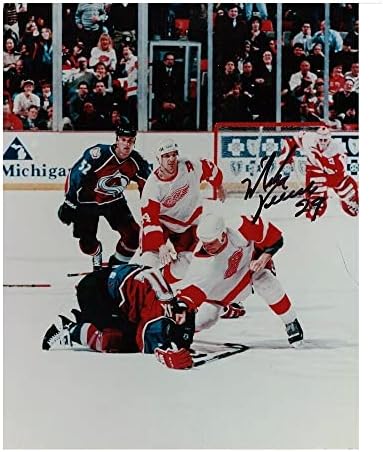 מייק ורנון חתם על דטרויט כנפיים אדומות 8 x 10 צילום '97 קרב קולורדו - 70518 - תמונות NHL עם חתימה